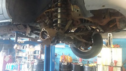 Hall's Tire & Auto Service photo 3